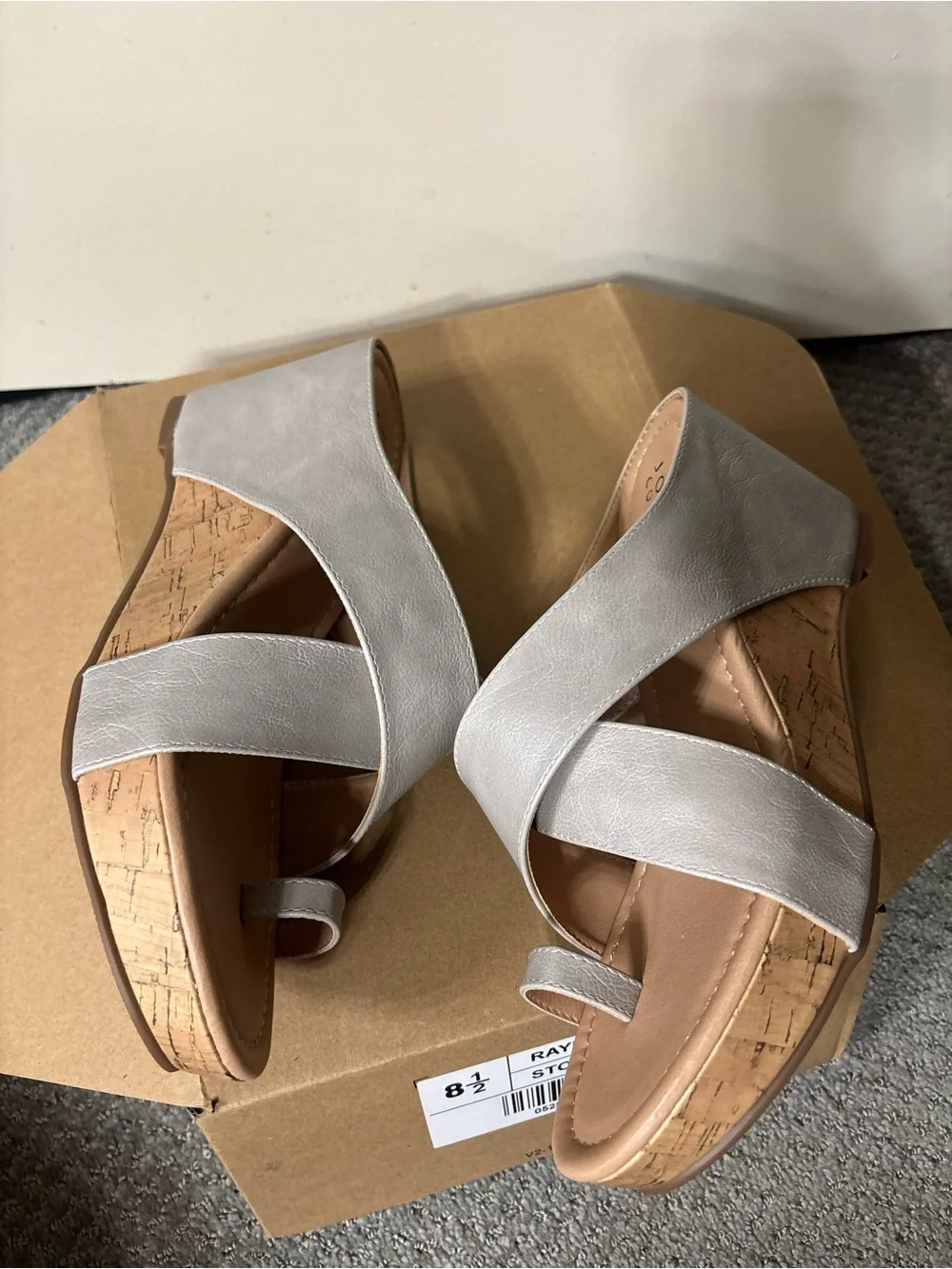 Journee Womens Rayna Wedge Heel Slip On Sandals 8.5 M brand new